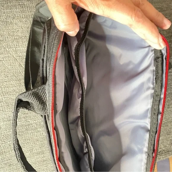 Black Thinkpad Laptop Carrying Bag - Picture 6 of 12